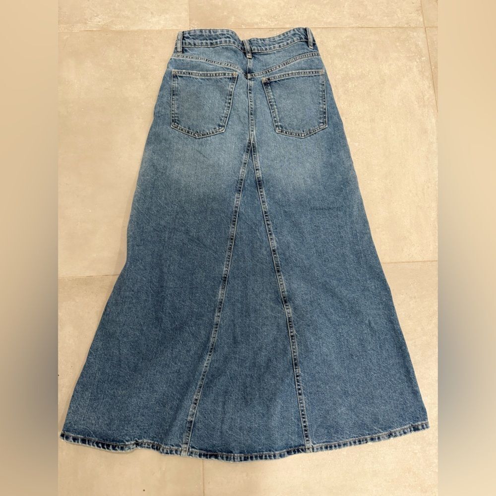 NWOT ZARA Denim Skirt - Picture 2 of 4